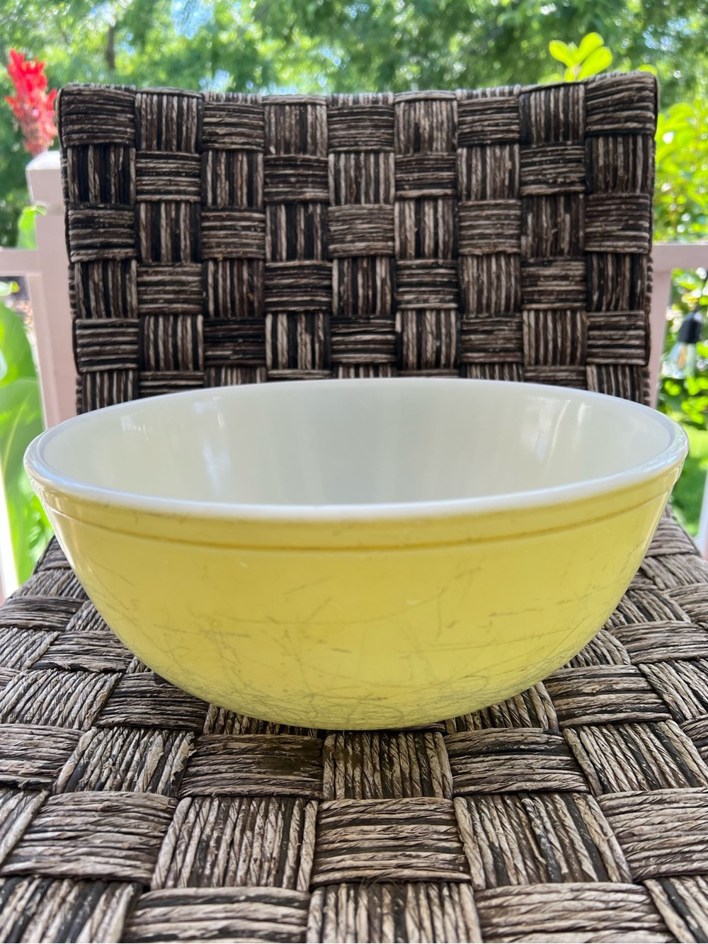 Vintage 4 Quart Pyrex Yellow Mixing Bowl